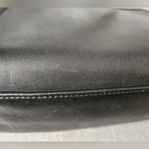 Vintage Coach Court Handbag Crossbody Black Leather - Picture 9 of 16